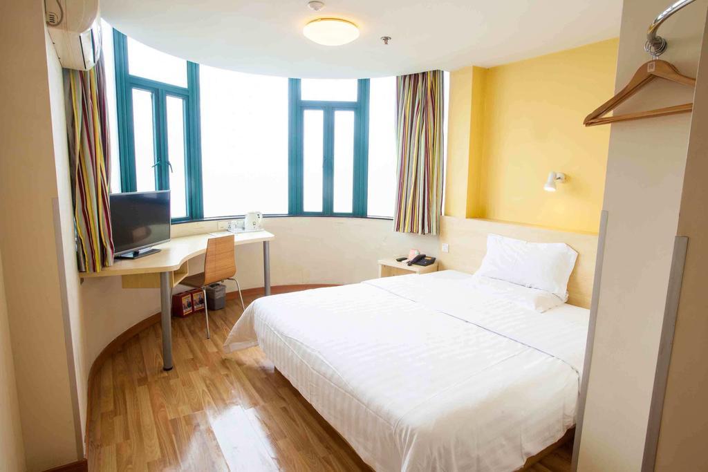 7 Days Inn Shenzhen Railway Station Екстер'єр фото