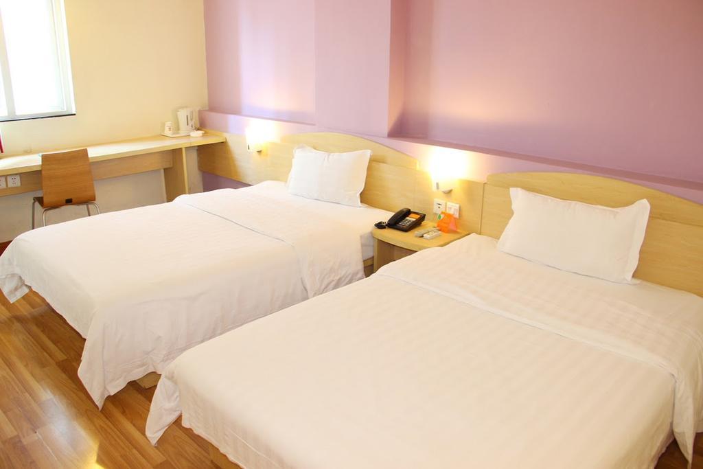 7 Days Inn Shenzhen Railway Station Екстер'єр фото