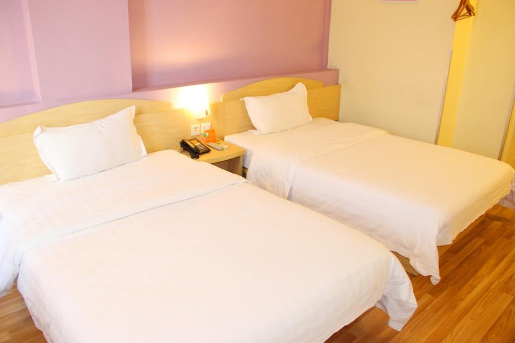 7 Days Inn Shenzhen Railway Station Екстер'єр фото