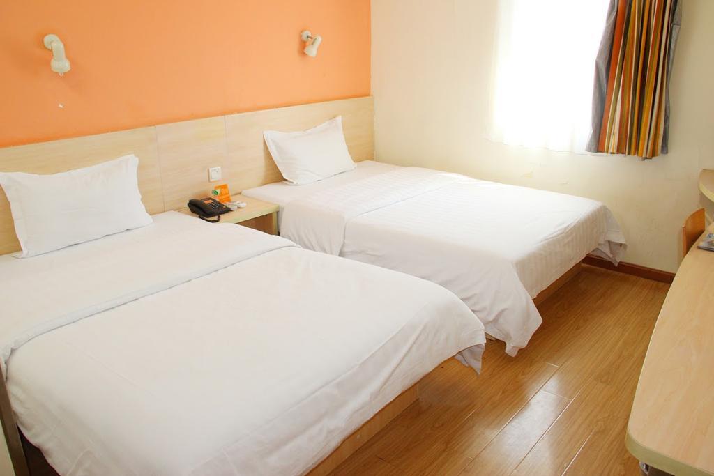 7 Days Inn Shenzhen Railway Station Екстер'єр фото