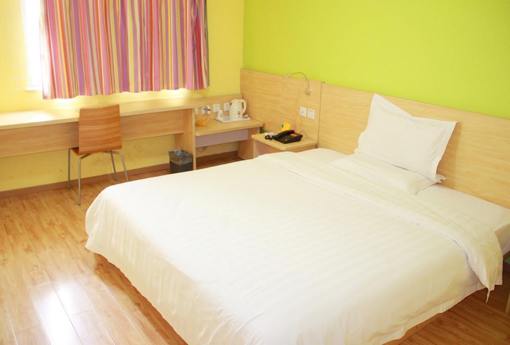 7 Days Inn Shenzhen Railway Station Екстер'єр фото