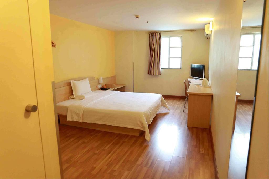 7 Days Inn Shenzhen Railway Station Номер фото