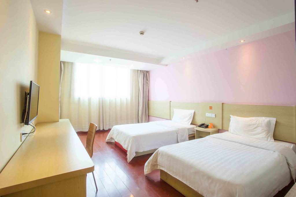 7 Days Inn Shenzhen Railway Station Номер фото