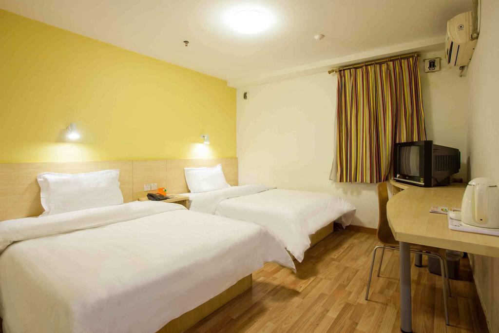 7 Days Inn Shenzhen Railway Station Номер фото